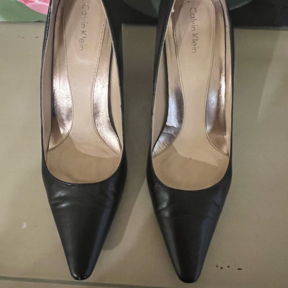 Calvin Klein dark brown pumps - size 6 - Picture 2 of 5